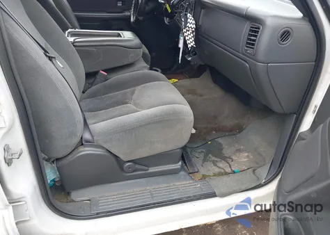 2005 Chevrolet Silverado 2500Hd Ls z USA, uszkodzony, nr VIN 1GCHK23U85F827983